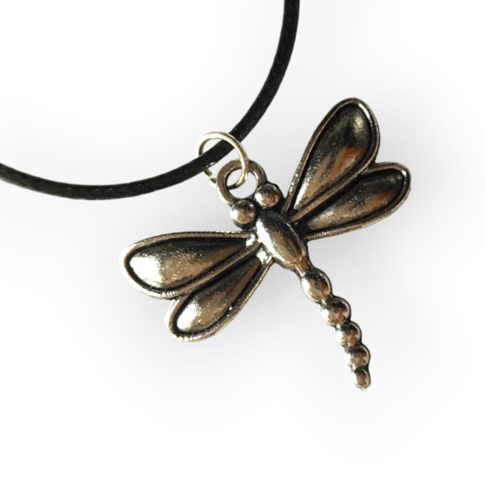 Dragonfly pendant necklace, silver tone